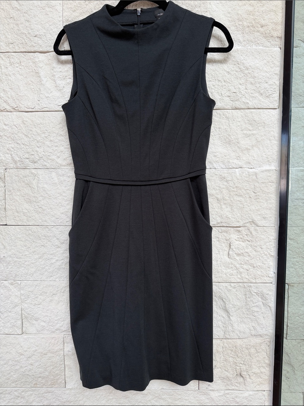 Max & Cleo Black Sleeveless Midi Sheath Dress